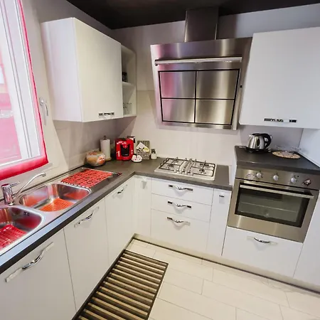 La Primula By Quokka 360 - Flat Outside The Of Apartament Tavernerio